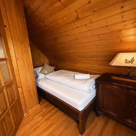 Medvedik Domek alpejski Turik